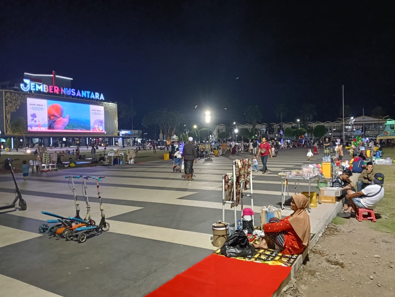 gus-fawait-tegaskan-food-street-jember-jadi-motor-baru-pertumbuhan-ekonomi-umkm