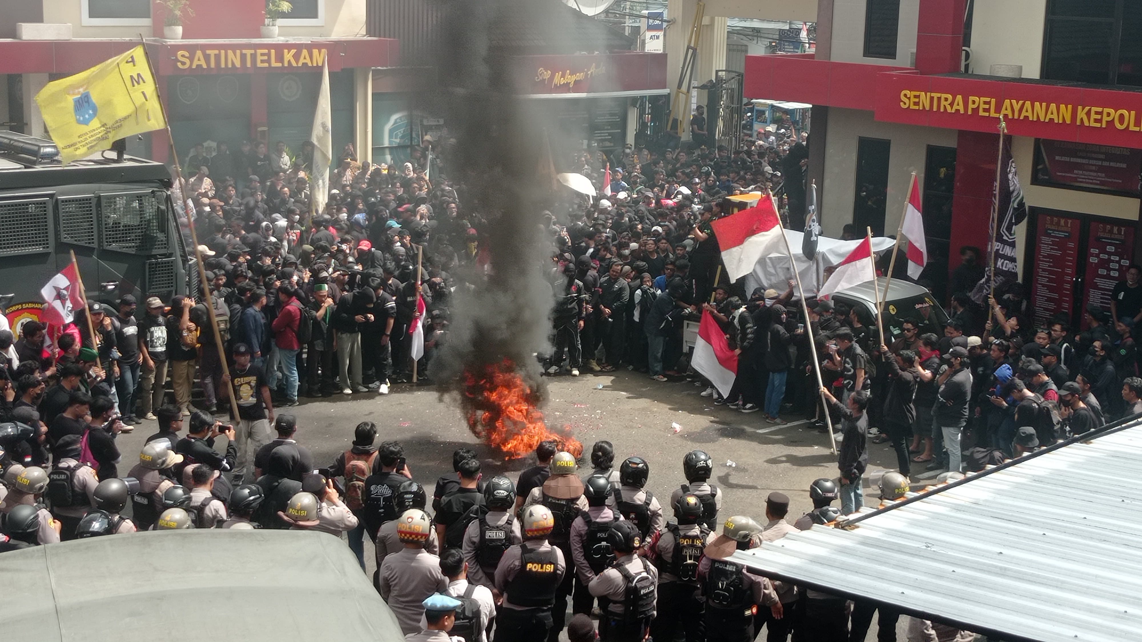 tewasnya-afan-kurniawan-picu-gelombang-protes-di-jember-massa-amj-turun-jalanan