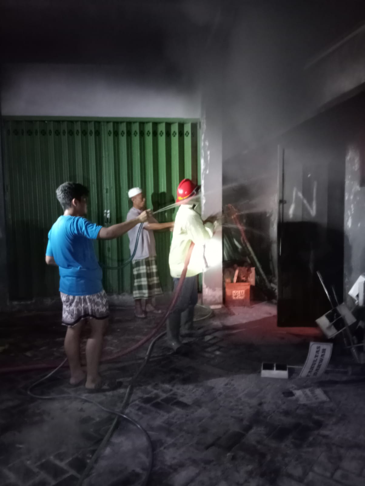 gudang-di-fakultas-syariah-uin-khas-terbakar-ini-dugaan-penyebabnya