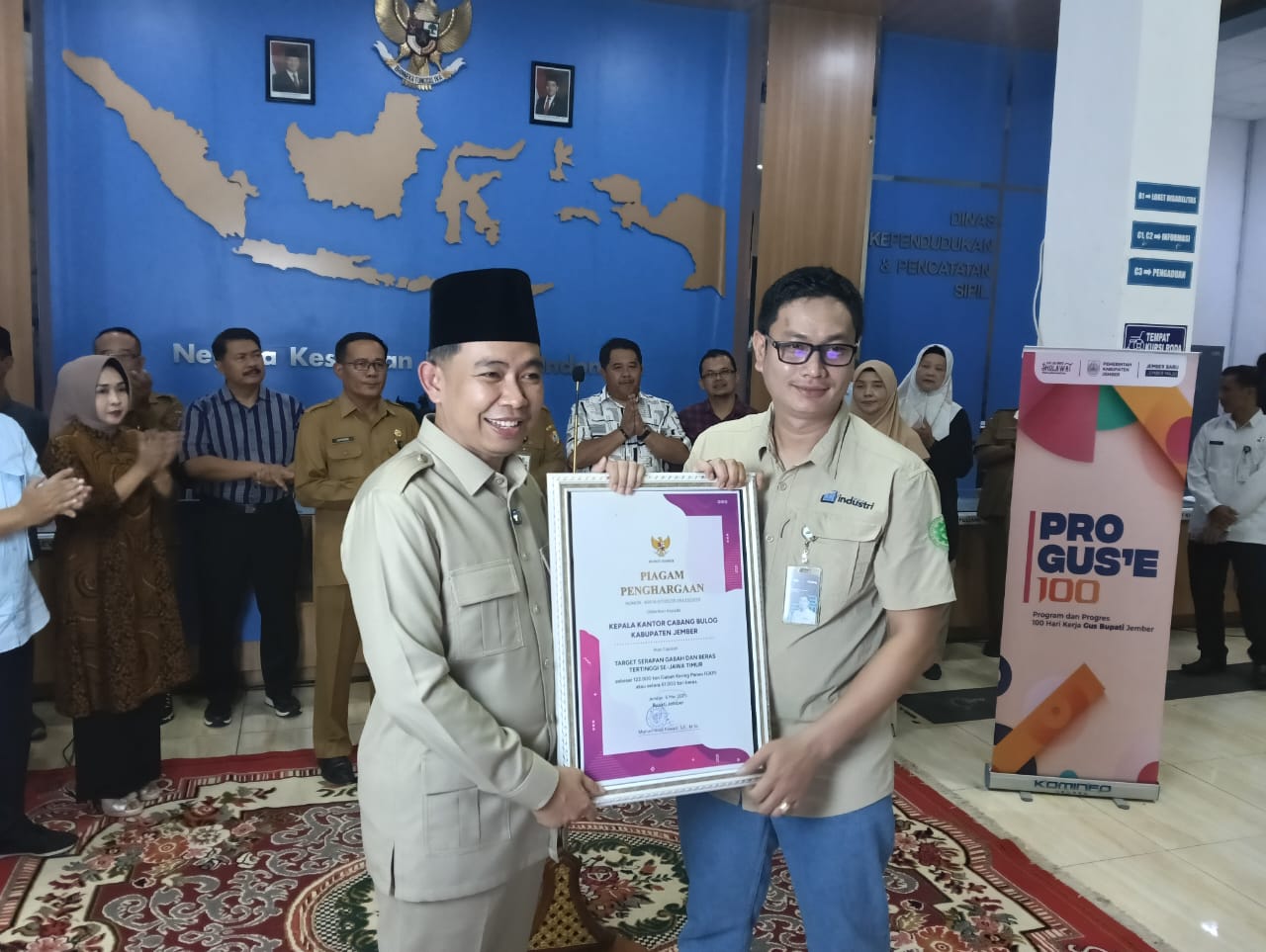 lampaui-target-serap-122-ribu-ton-gabah-jember-pimpin-jawa-timur