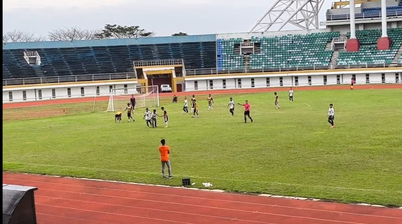 koni-jember-puji-semangat-tim-sepakbola-ikut-porprov-tanpa-dana-pemkab