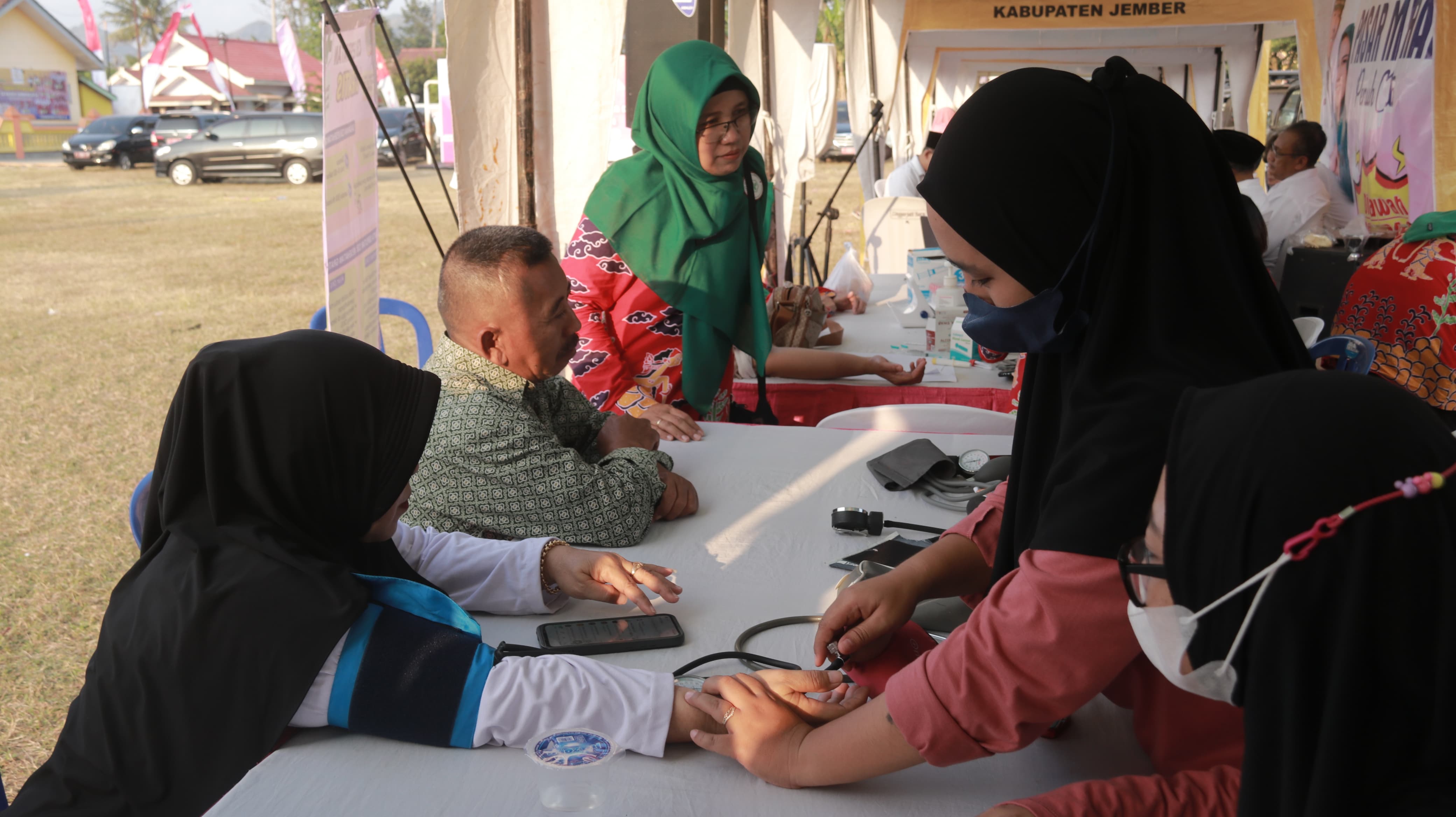 tekan-aki-dan-akb-bupati-jember-luncurkan-program-bucin-kesianak