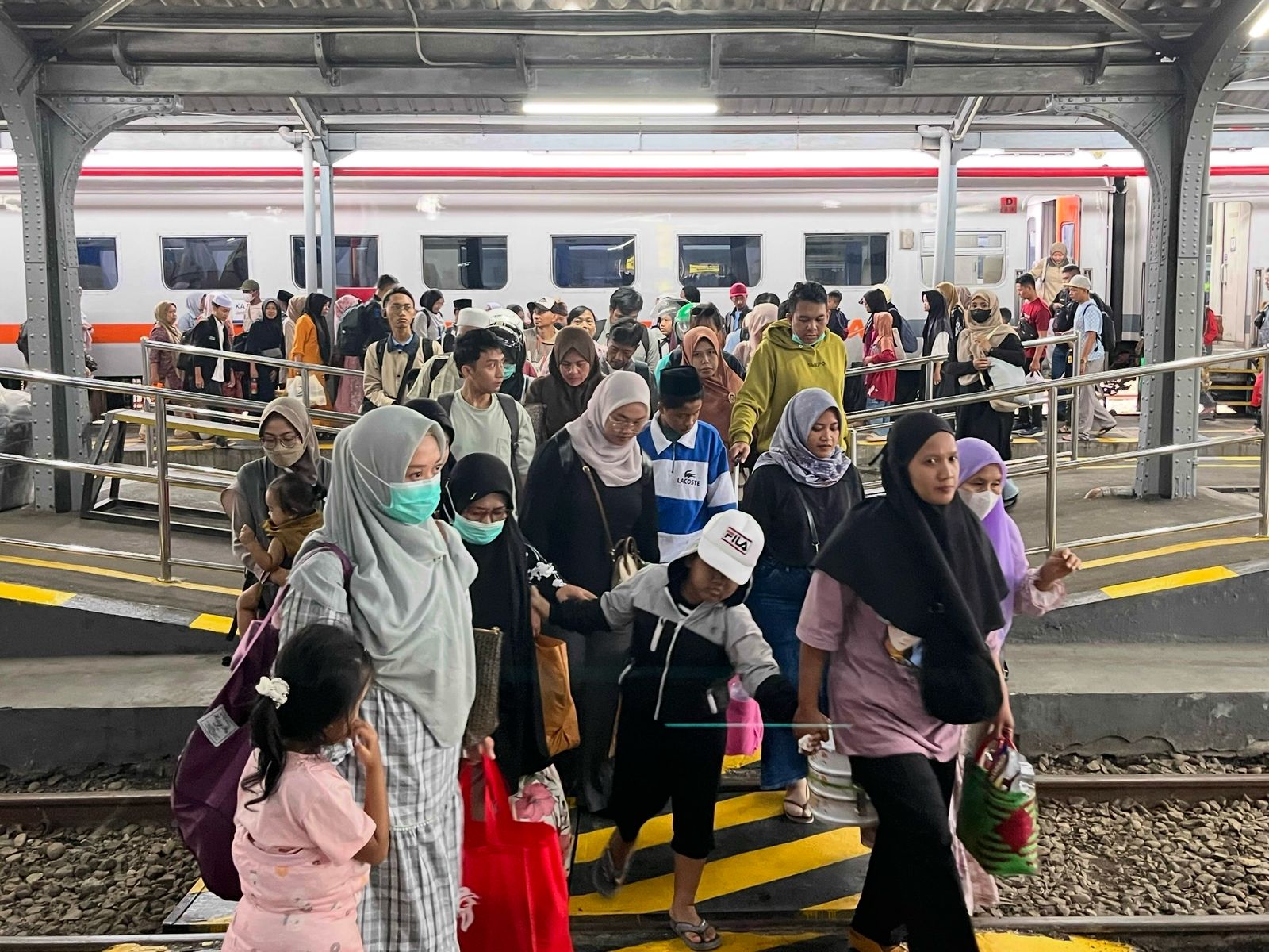 bulan-kedua-bekerja-bupati-fawait-fokus-pangan-dan-insfrastruktur