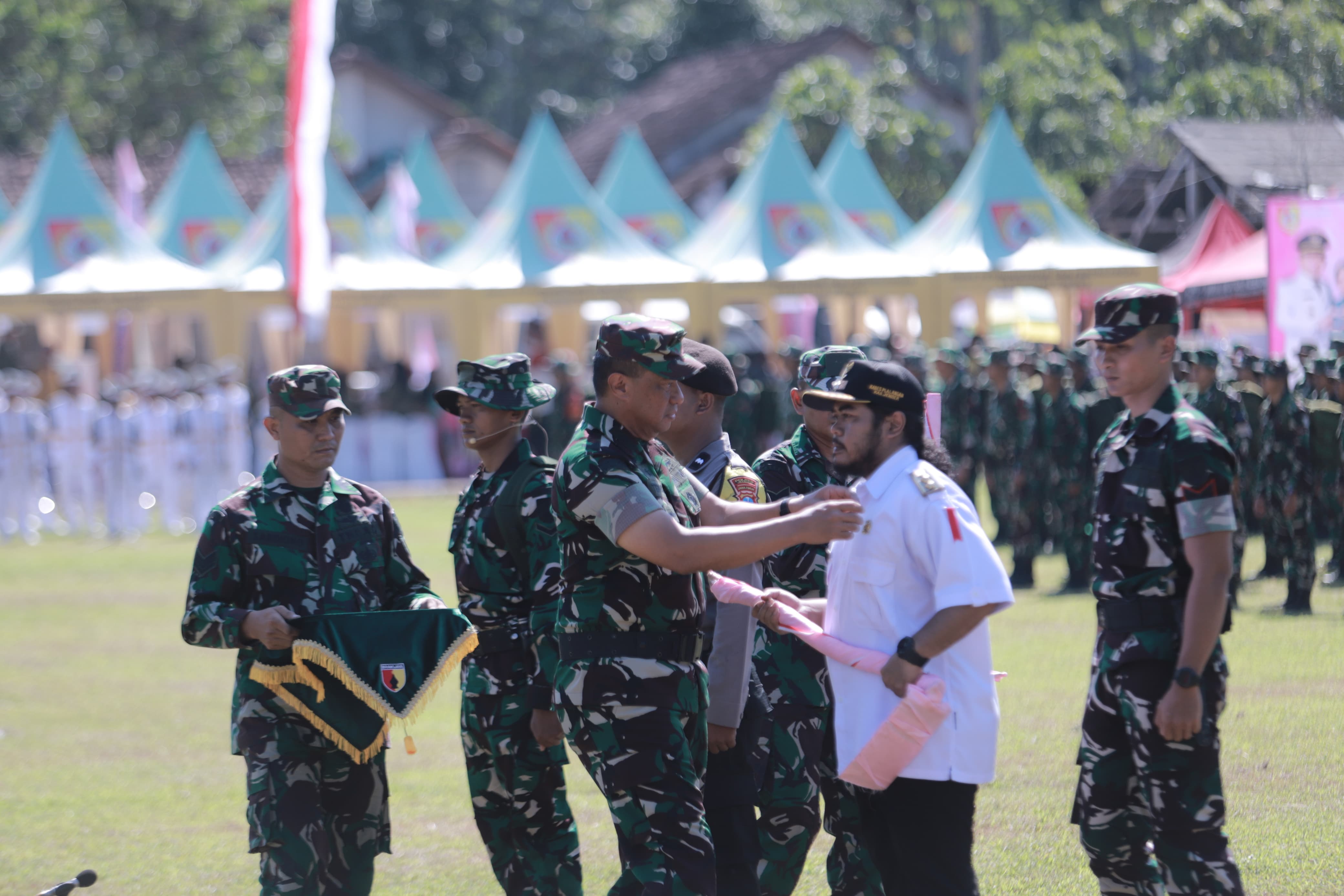 kasdam-v-brawijaya-tutup-tmmd-ke-124-tinggalkan-jejak-masyarakat-mandiri-sejahtera