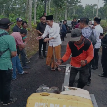 lewat-bunga-desaku-bupati-fawait-bawa-layanan-publik-langsung-ke-pelosok-desa