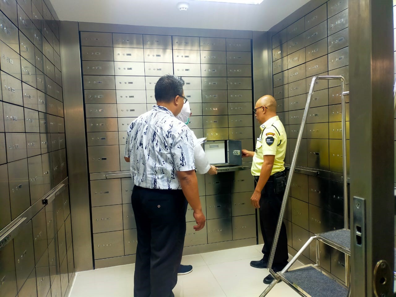 sdb-alternatif-menyimpan-barang-berharga-saat-ditinggal-mudik