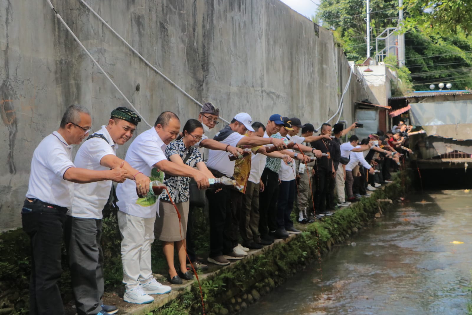 pulihkan-ekosistem-sungai-dengan-fermentasi-limbah-dapur-organik