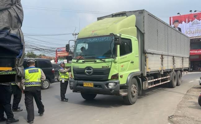 pastikan-kelancaran-jember-berlakukan-larangan-kendaraan-berat-selama-lebaran