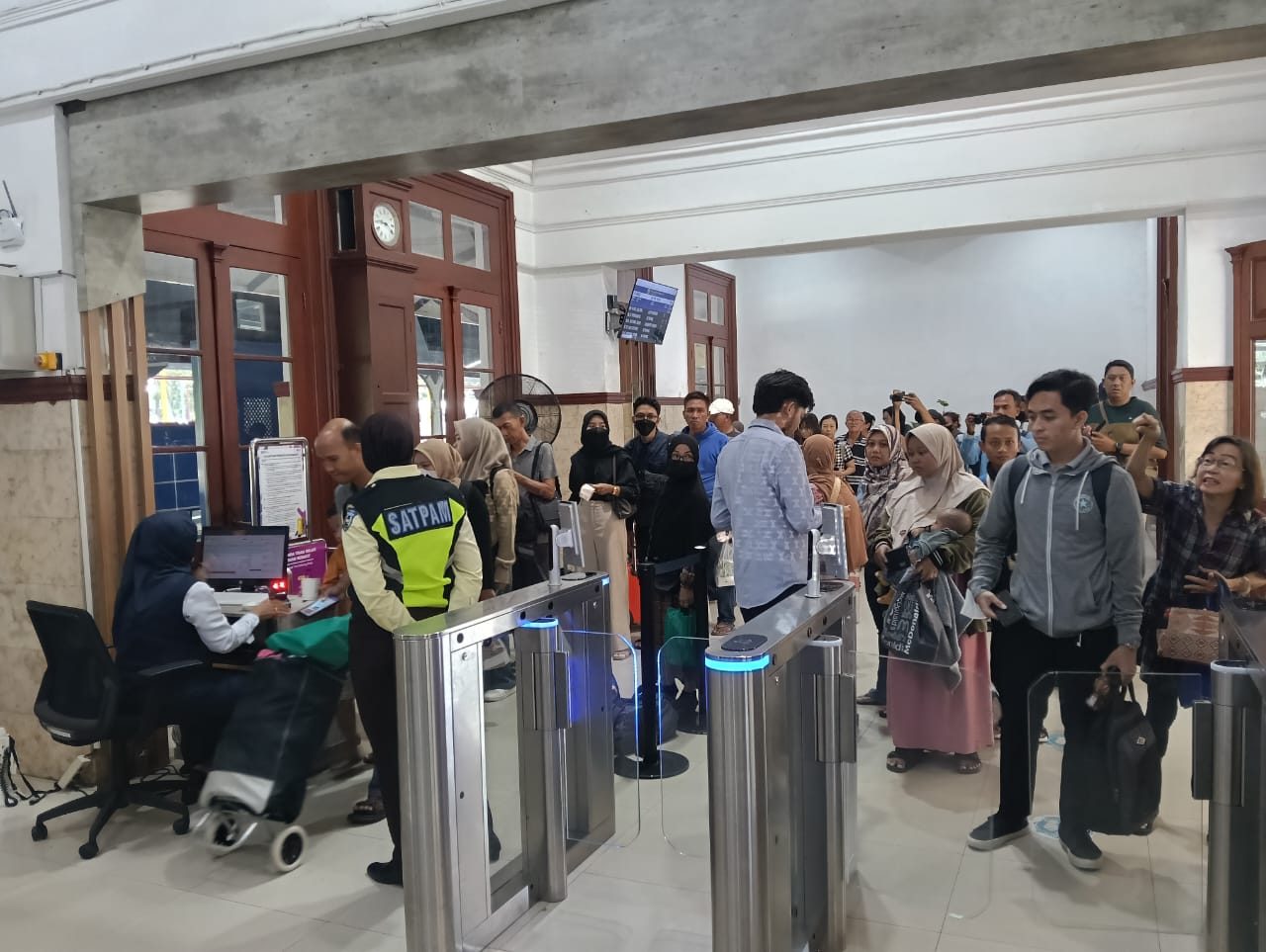 libur-kenaikan-isa-al-masih-penumpang-ka-daop-9-jember-tebbus-hingga-9000-per-hari