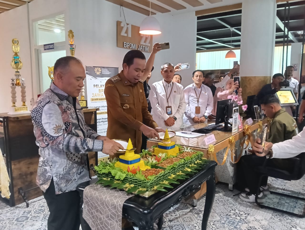 tak-perlu-ke-luar-kota-urus-administrasi-pmi-kini-bisa-di-jember