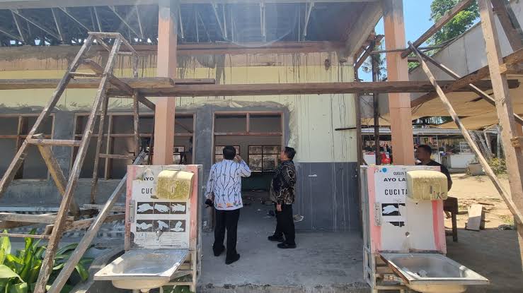 pura-pura-kaya-penyebab-kerusakan-ribuan-sekolah-di-jember-tak-kunjung-tuntas