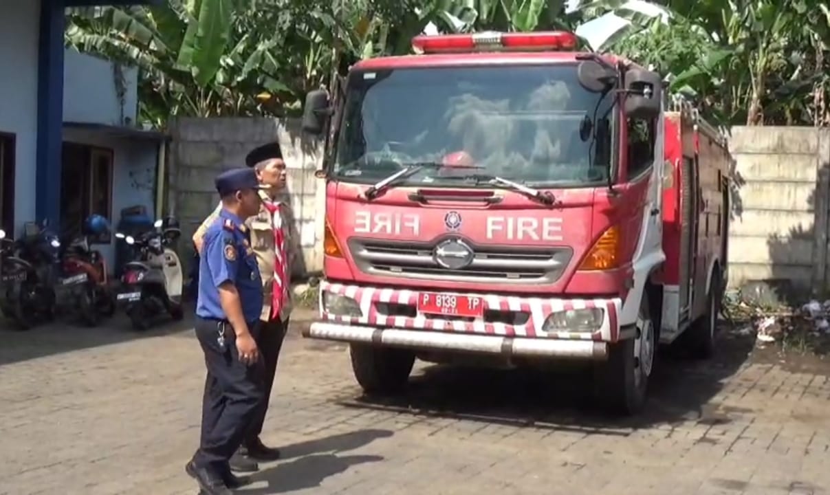 butuh-unit-baru-damkar-mogok-saat-hendak-memadamkan-kebakaran