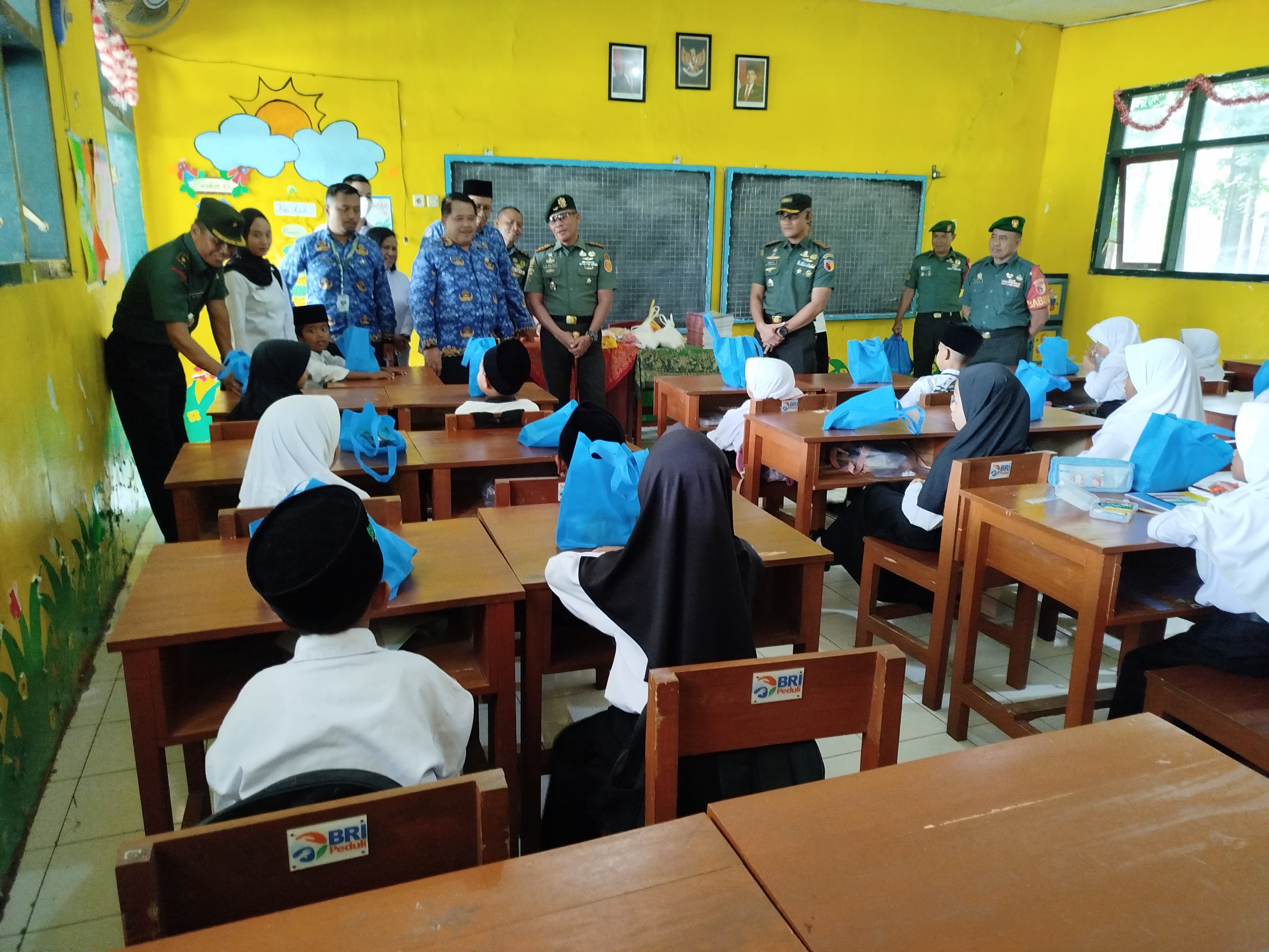 mbg-ramadan-di-jember-3000-paket-makan-bergizi-gratis-untuk-siswa-berbuka-puasa