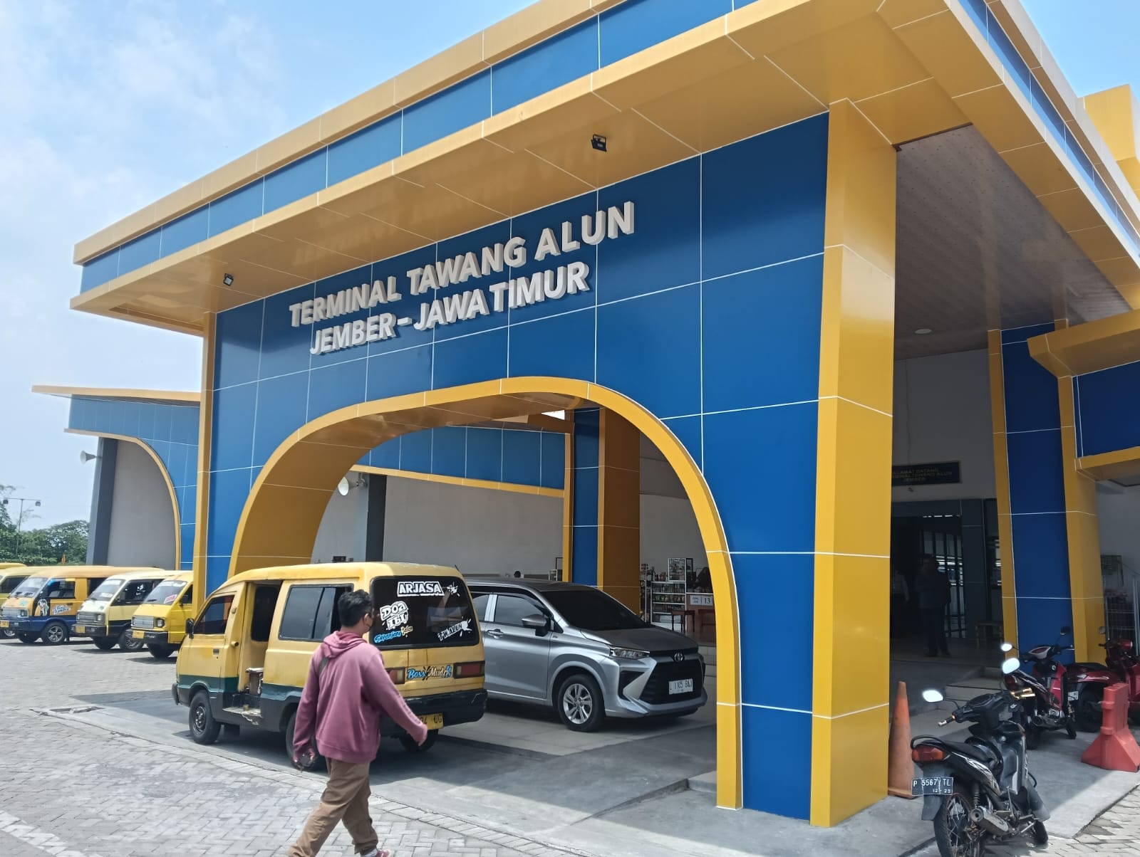 wajah-baru-terminal-tawang-alun-sambut-masa-angkutan-lebaran